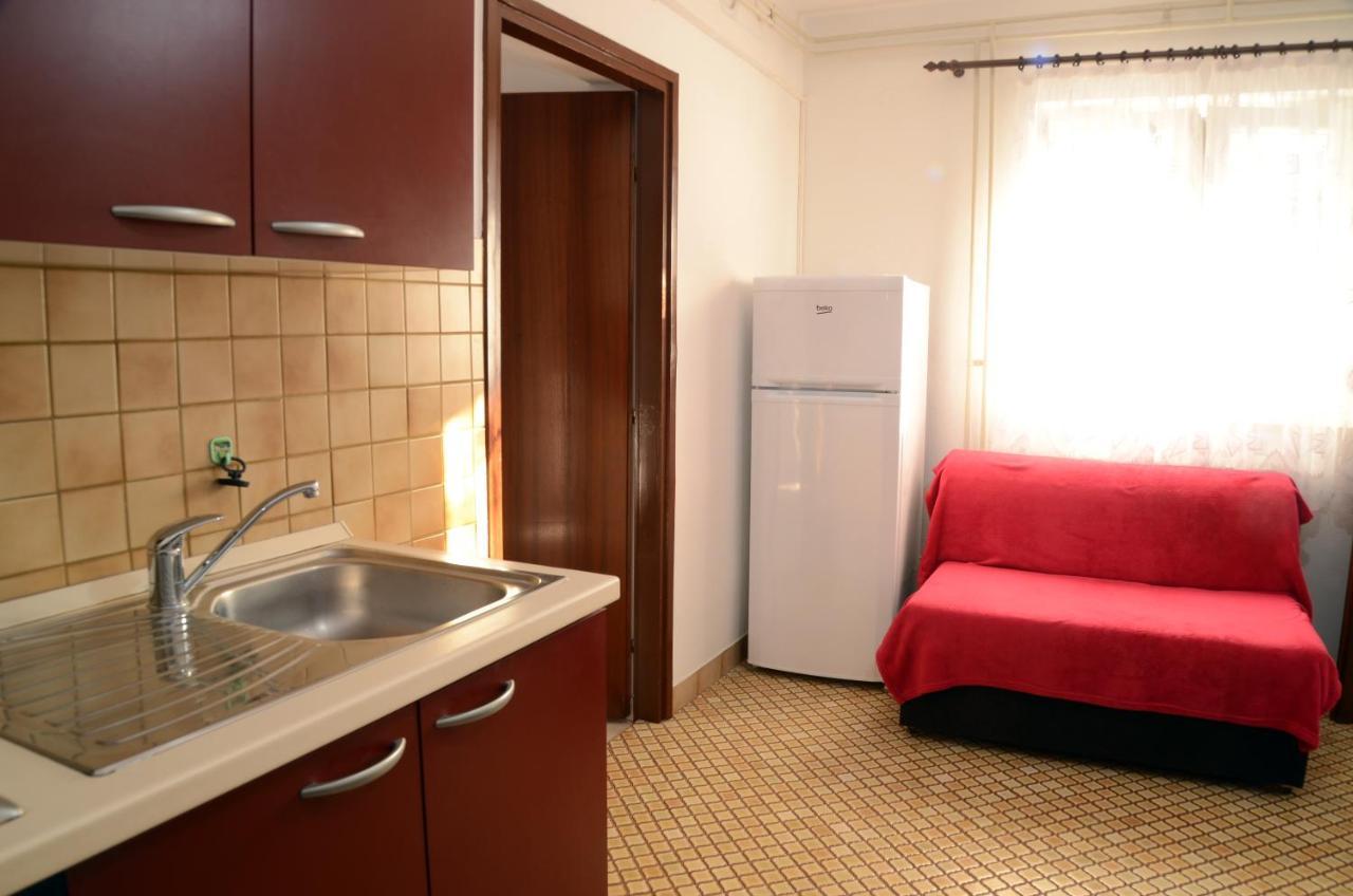 Dvosoban Apartman U Centru Grada Биоград-на-Мору Экстерьер фото