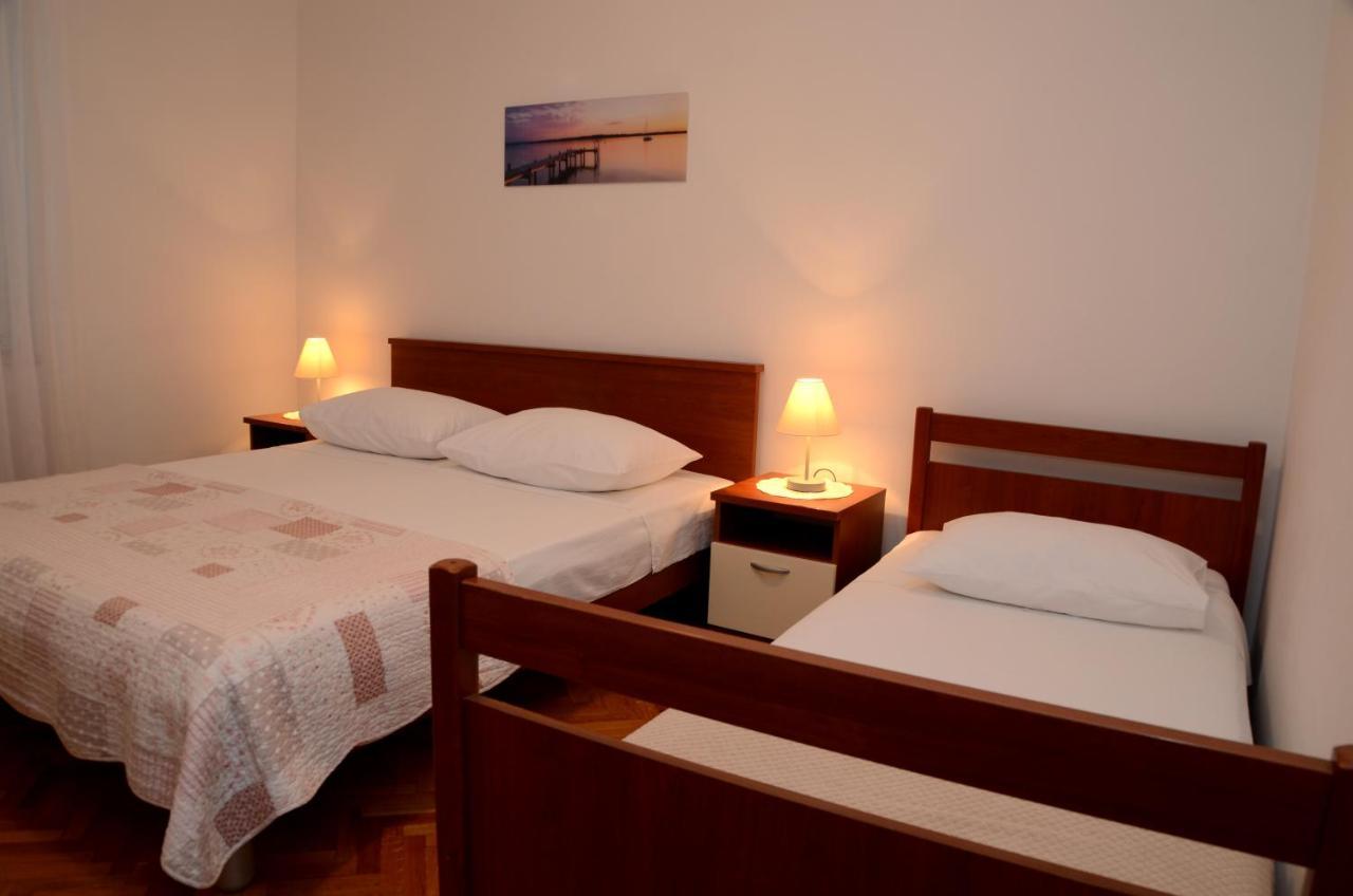 Dvosoban Apartman U Centru Grada Биоград-на-Мору Экстерьер фото