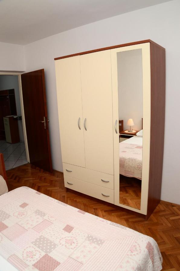Dvosoban Apartman U Centru Grada Биоград-на-Мору Экстерьер фото
