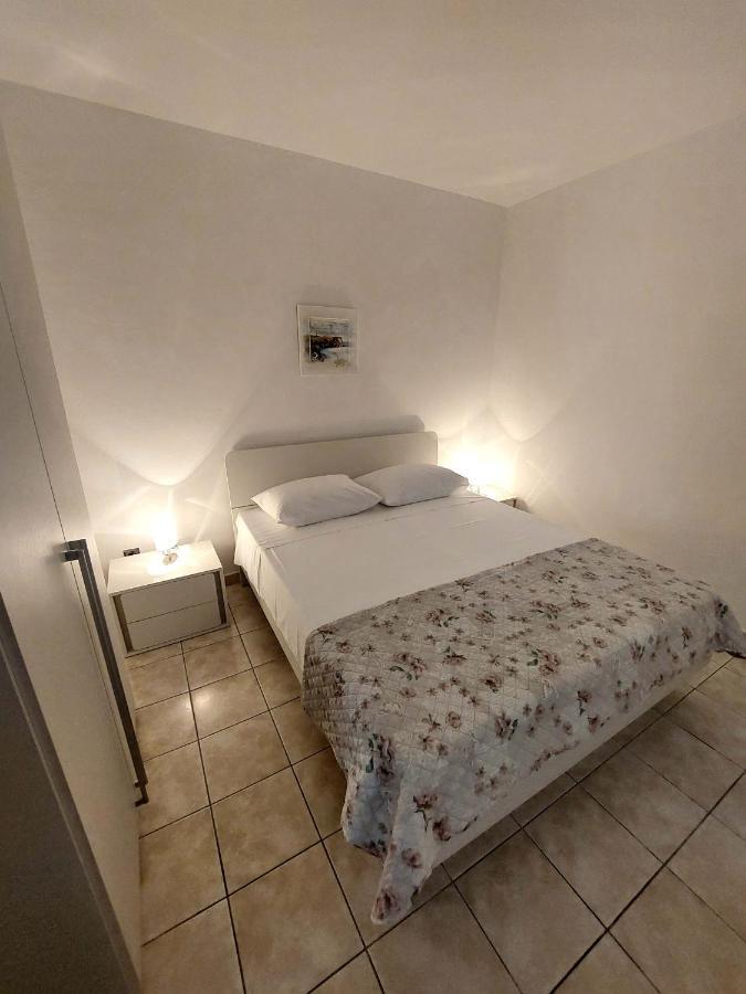 Dvosoban Apartman U Centru Grada Биоград-на-Мору Экстерьер фото